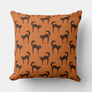 COJÍN DECORATIVO NARANJA DE HALLOWEEN CON GATOS NEGROS
