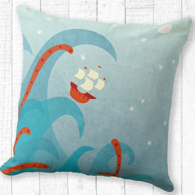 Cojín Decorativo Nautical (Sailing boat wna sea monster fun throw pillow)