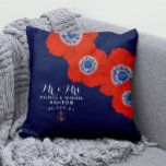 Cojín Decorativo Nautical Red White & Blue Anemones con fecha Keeps<br><div class="desc">Las audaces almohadas rojas, blancas y azules de Nautical Boutique Co. tienen anémonas color agua rojo sobre un fondo azul marino. "Sr. & Mrs." está en la tipografía de escritura moderna y está emparejada con las letras de bloques tradicionales. El diseño se acentúa con un ancla de acuarela a juego....</div>