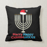 Cojín Decorativo  Navidades Hanukkah Menorah Santa Xmas<br><div class="desc">Una divertida idea de regalo para celebrar Navidades. El mejor regalo de Navidad para amigos y familiares. Celebra la fiesta con tus seres queridos y hazles reír a todos. Navidades Hanukkah Menorah Santa Xmas</div>