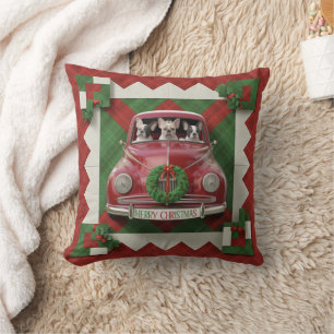 Cojín Decorativo Navidades Quilt Art: Coche rojo de época con franc