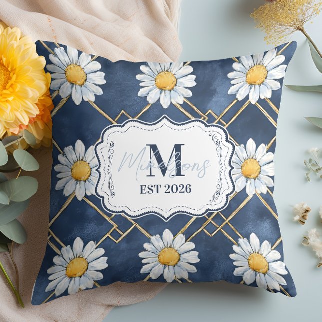 Cojín Decorativo Navy Daisy Gingham Monogram Decor (Subido por el creador)