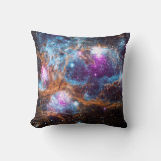 Cojín Decorativo Nebulosa Guerra y Paz - NGC 6357