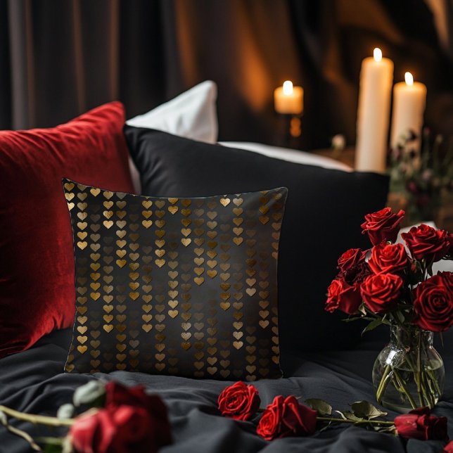 Cojín Decorativo Negro con corazón de lluvia de oro (Subido por el creador)