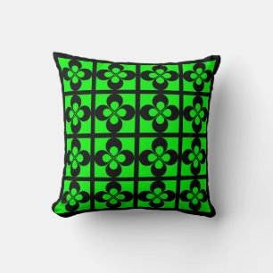 Cojín Decorativo Negro sobre Floral Geométrico Verde Lima