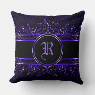 Cojín Decorativo Negro y morado Ornato gótico monogramado