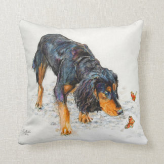 Cojín Decorativo Negro y moreno cocker spaniel con las mariposas