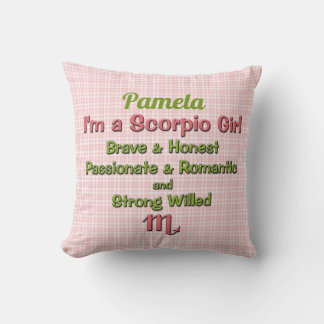 Cojín Decorativo Niña Escorpio Zodiac rosa y verde con nombre