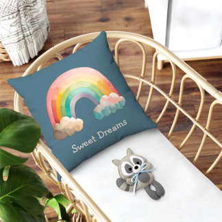 Cojín Decorativo Niños Caprichoso Arcoíris Pastel en Nubes