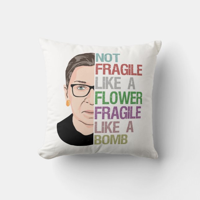 Cojín Decorativo No frágil como flor frágil como bomba (Anverso)