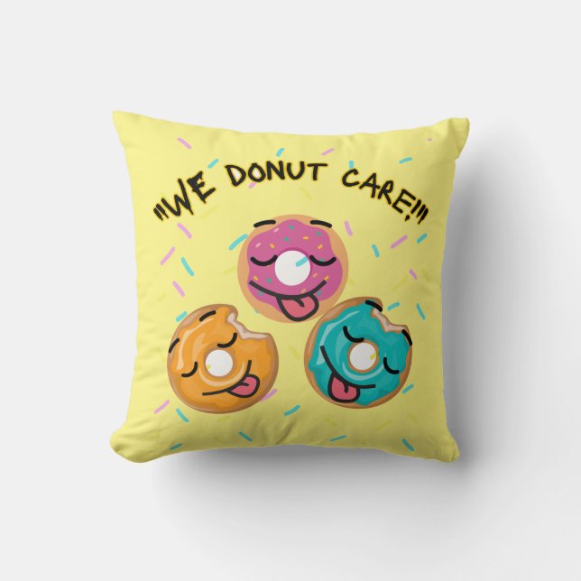 Cojín Decorativo no nos preocupamos (Anverso)