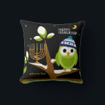Cojín Decorativo Noche Cute Hanukkah Big Owl & Menorah Snowtree Nig<br><div class="desc">Búho de Hanukkah y Menorah en un árbol de nieve. Enciende las noches. Esta dulce y colorida lechuza Hanukkah y Menorah en un árbol de nieve es totalmente divertido! El colorido estilo Personalizado seducirá a los amigos y a la familia de todas las edades. Está diseñado para que todos sonrían...</div>