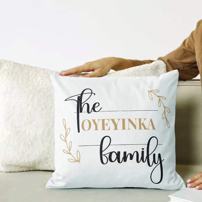 Cojín Decorativo Nombre de familia sofisticado y moderno personaliz (Subido por el creador)