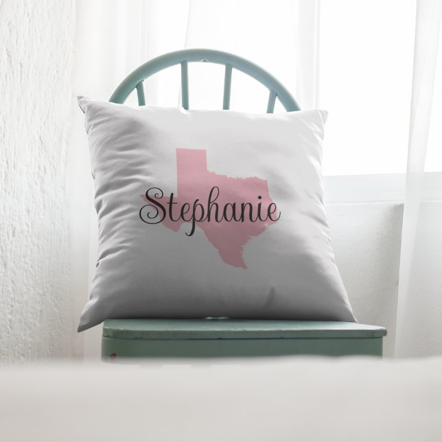 Cojín Decorativo Nombre de guión de curry Texas rosa (Curly Script Name Pink Texas Throw Pillow)