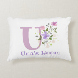 Cojín Decorativo Nombre e inicial en un diseño floral. Bonito
