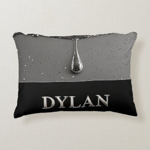 Cojín Decorativo Nombre personalizado de cromo líquido plateado bri