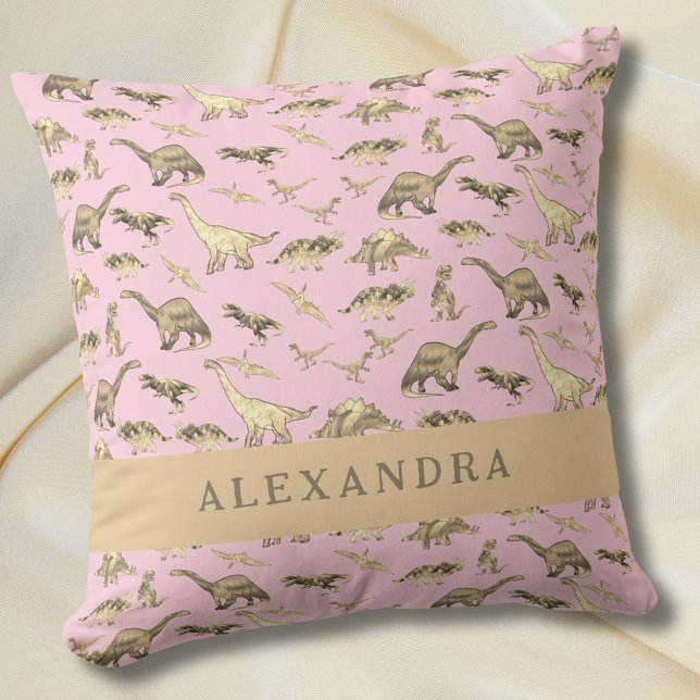 Cojín Decorativo Nombre personalizado de dinosaurio corto rosado (Cute dinosaur personalized name baby girls pink pillow)