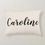 Cojín Decorativo Nombre personalizado Elegante Crema Guión Minimali<br><div class="desc">Agregue un toque personal a su espacio con esta elegante almohada de acento de nombre personalizado. Con un suave fondo de marfil y una tipografía de escritura elegante, esta almohada es perfecta para dormitorios, salones, dormitorios o viveros. Un regalo atento y único para cumpleaños, amas de casa o ocasiones especiales....</div>