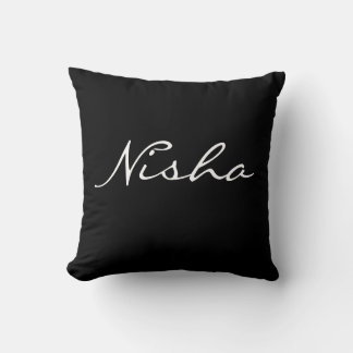 Cojín Decorativo Nombre personalizado en blanco y negro