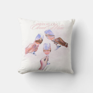 Cojín Decorativo Novia en Nube de Vino Diseño Divertido para la F