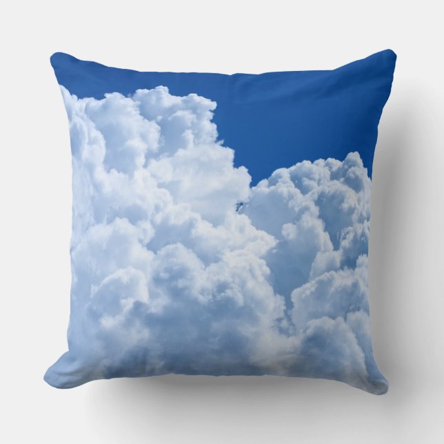 Cojín Decorativo Nubes esponjosas blancas en el cielo azul (Anverso)