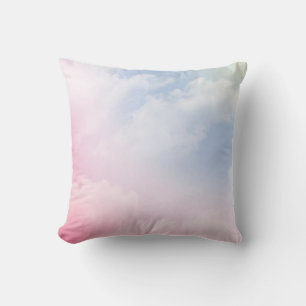 Cojín Decorativo Nubes Pastel: Patrón de fondo sereno