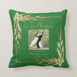 Cojín Decorativo Nuestra primera foto de Navidad: La guerra de oro 