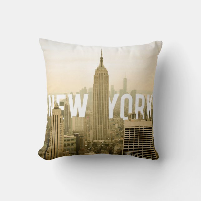 Cojín Decorativo Nueva York (texto detrás del edificio) (Anverso)
