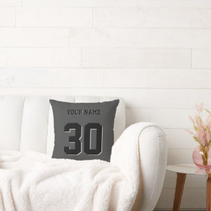 Cojín Decorativo Número y nombre simple de Personalizado negro