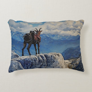 Cojín Decorativo Oberhalsi, empaca cabra en las montañas