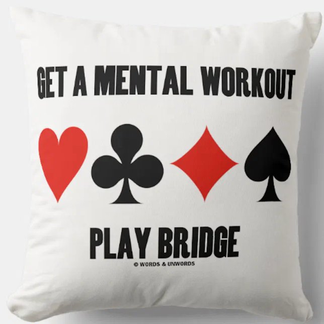 Cojín Decorativo Obtén Un Juego Mental Puente De Cuatro Tarjetas (Throw pillow w/ the four card suits for any bridge player who gets a mental workout playing bridge!)