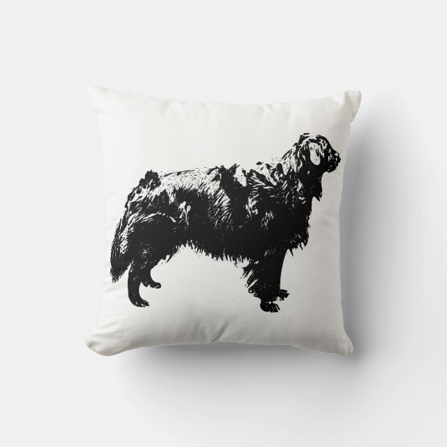 Cojín Decorativo Octubre Hearth Sentinel (Anverso)