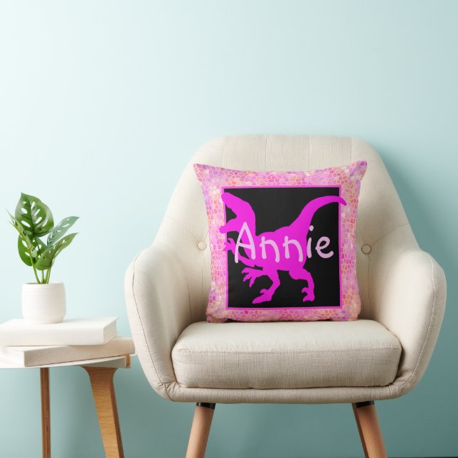 Cojín Decorativo Ocultar dinosaurios rosados personalizados (Silla)
