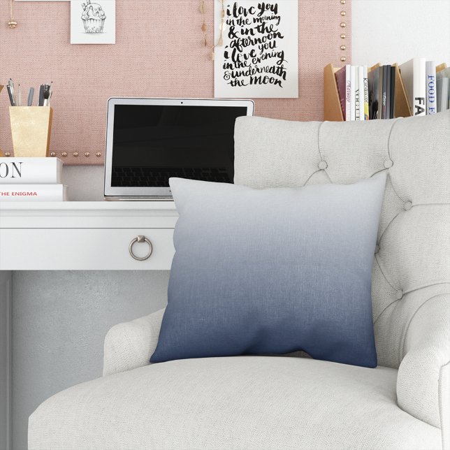 Cojín decorativo Ombre de gradiente de marina (Subido por el creador)