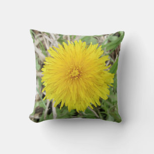 Cojín Decorativo Orgullosa flor de Dandelion.