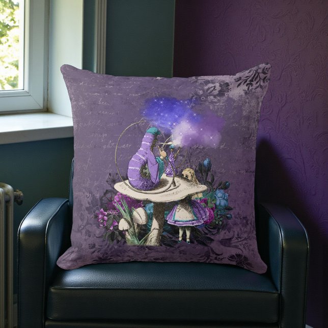 Cojín Decorativo Oruga Morada Oscura Alicia Rústica (Subido por el creador)