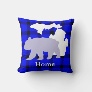 Cojín Decorativo Oso de Michigan en casa de cuadros de búfalo