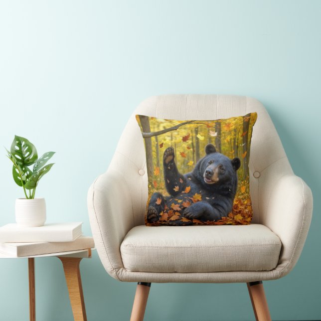 Cojín Decorativo Oso Negro En Hojas De Otoño (Silla)