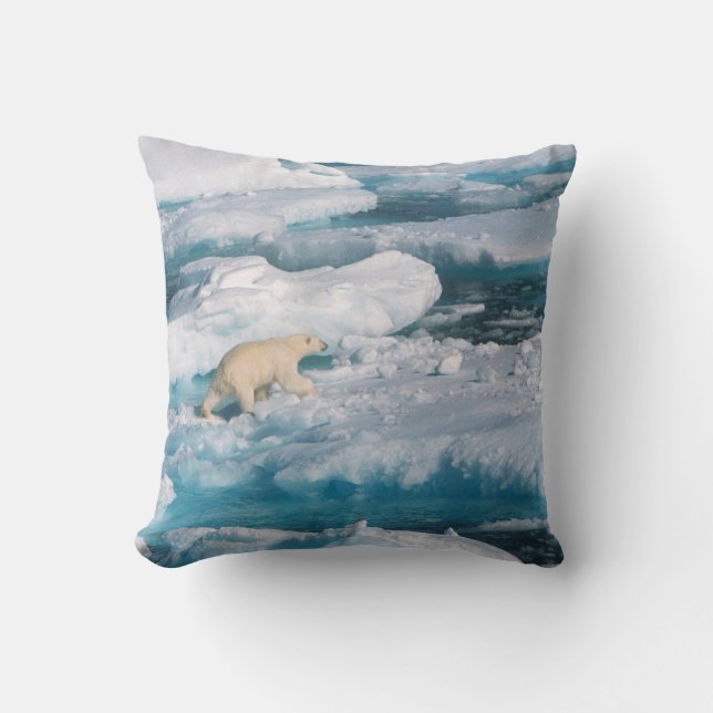 Cojín Decorativo Oso polar caminando por el mar (Anverso)