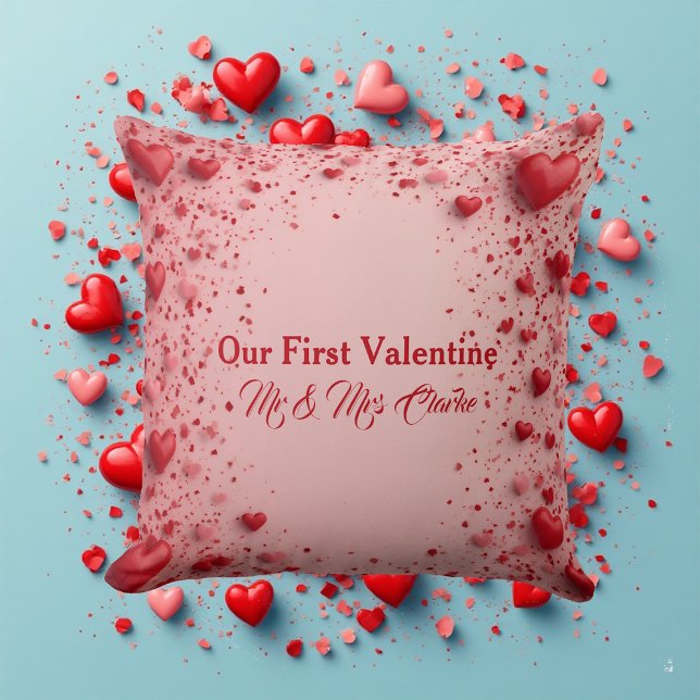 Cojín Decorativo Our First Valentine Mr & Mrs Romantic Hearts (Our First Valentine Mr & Mrs Romantic Hearts Throw Pillow)
