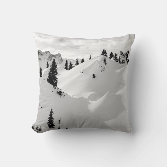 Cojín Decorativo Paisaje alpino: Montañas nevadas de árboles frutal (Anverso)