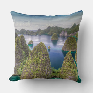 Cojín Decorativo Paisaje de la isla Wayag, Indonesia