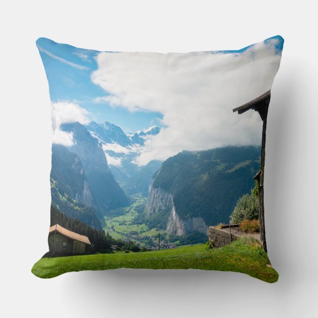 Cojín Decorativo Paisaje en el valle de Lauterbrunnen, Suiza (Anverso)