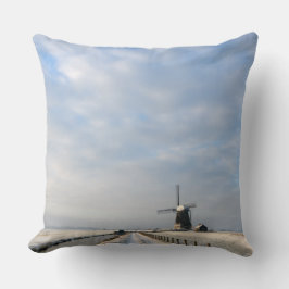 Cojín Decorativo Paisaje invernal con nieve y molino de viento en H