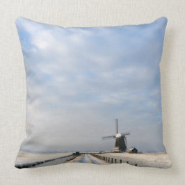 Cojín Decorativo Paisaje invernal con nieve y molino de viento en H