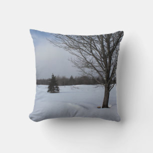Cojín Decorativo paisaje invernal nevado y fresco de país de ensueñ