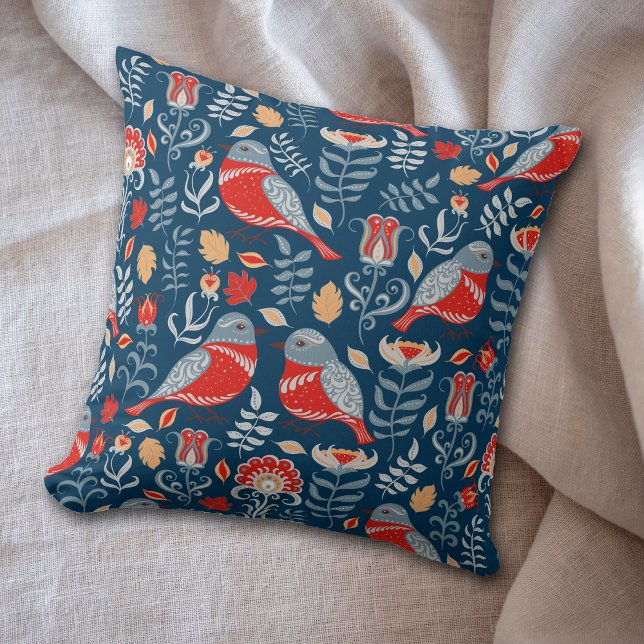 Cojín Decorativo Pájaro nórdico rojo sobre patrón azul (Subido por el creador)