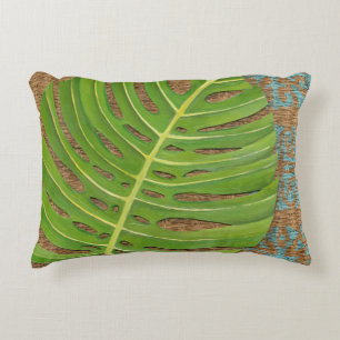 Cojín Decorativo Palma de la impresión de bloque en fondo de mimbre