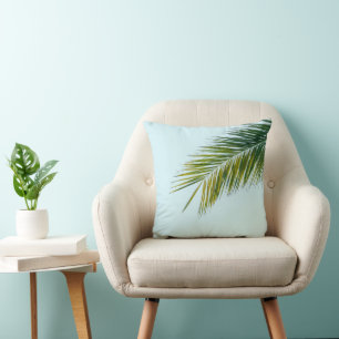 Cojín Decorativo Palma Tropical Verde en Azul Claro