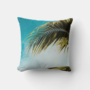 Cojín Decorativo Palmera verde bajo cielo azul